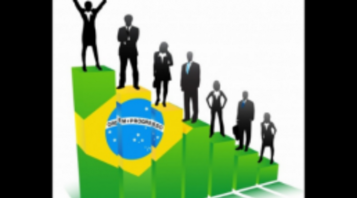 Carga tributária é alta no Brasil, mesmo com crise econômica