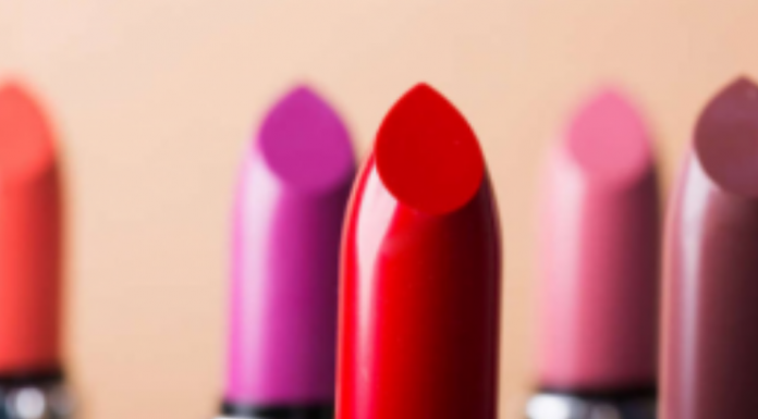 Avon e Pernambucanas firmam parceria inédita no mercado