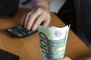 Descubra qual a nota de dinheiro com o maior valor do mundo