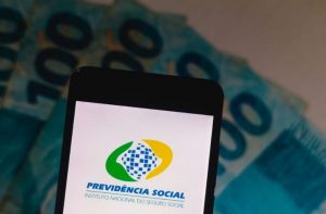 Descubra como consultar o benefício de aposentadoria pela internet