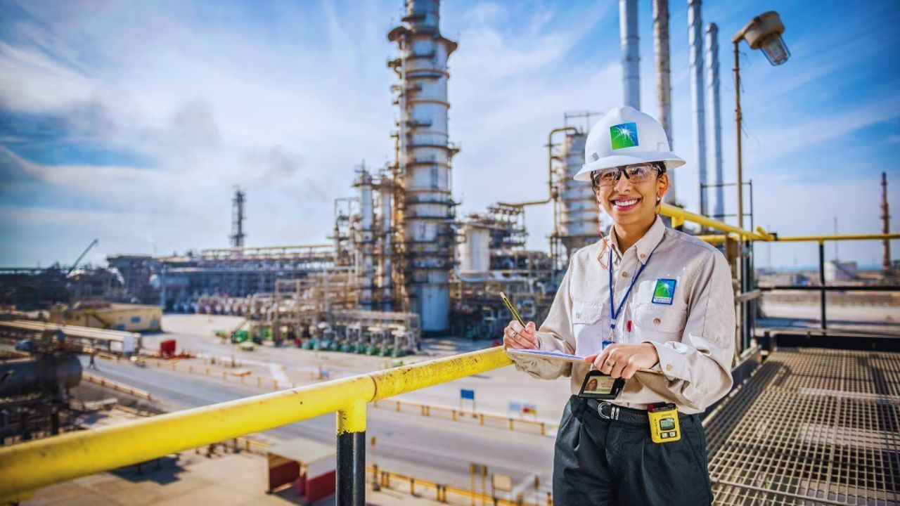 Exploring Engineering and Corporate Career Paths at Aramco: Opportunities, Culture, and Growth